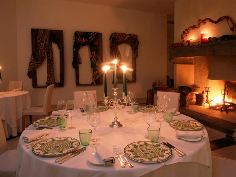 Tarthesh Hotel