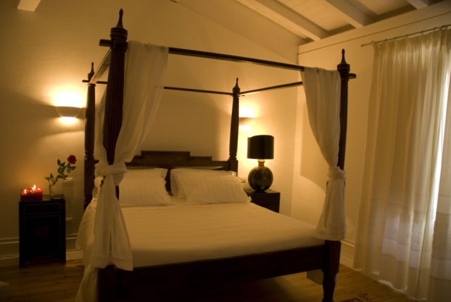 Tarthesh Hotel