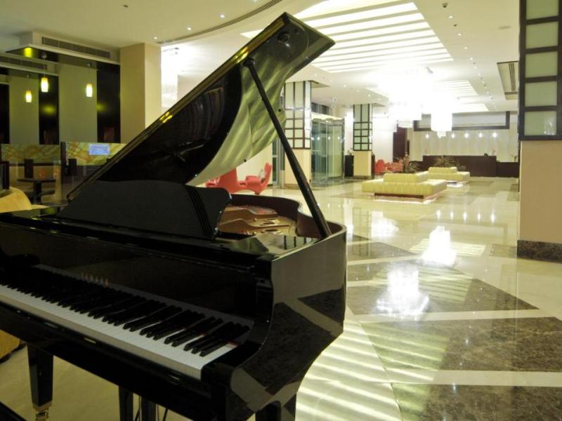 City Seasons Hotel Muscat