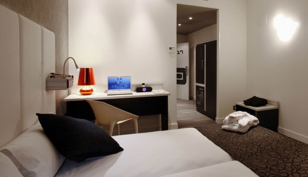 Petit Palace Santa Barbara