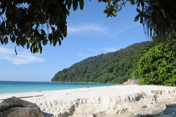 Bubu Long Beach Resort
