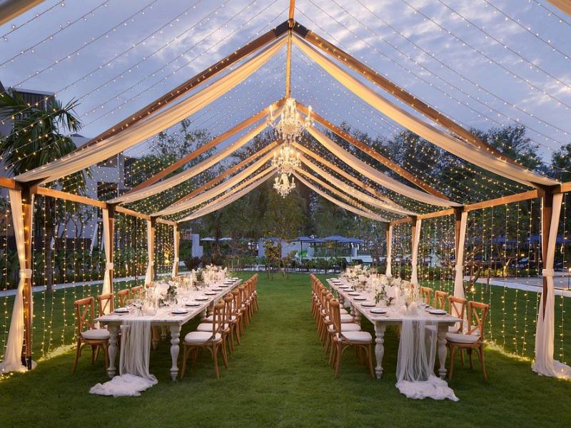 Le Meridien Phuket Mai Khao Beach Resort