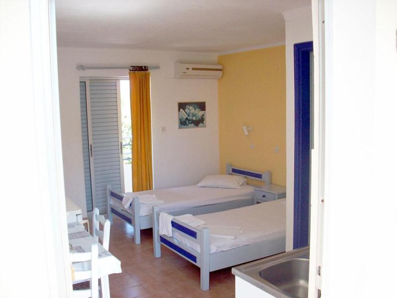 Rena Studios Apartments