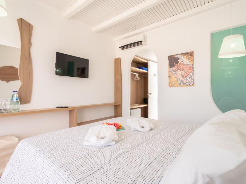 Aloe Hotel