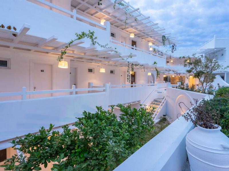 Aloe Hotel