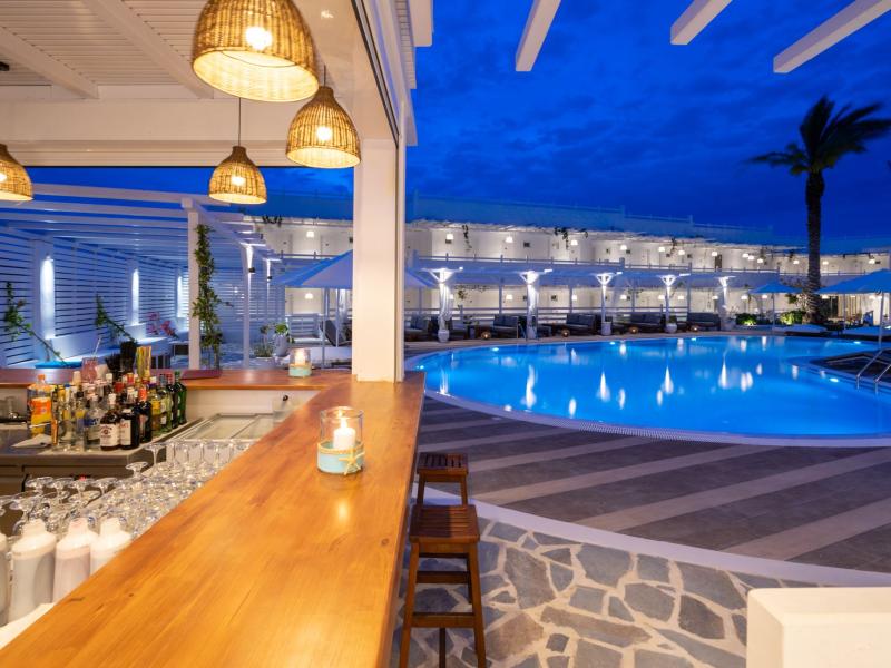 Aloe Hotel