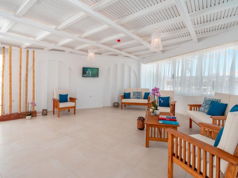 Aloe Hotel