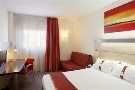 Holiday Inn Express Madrid-Airport