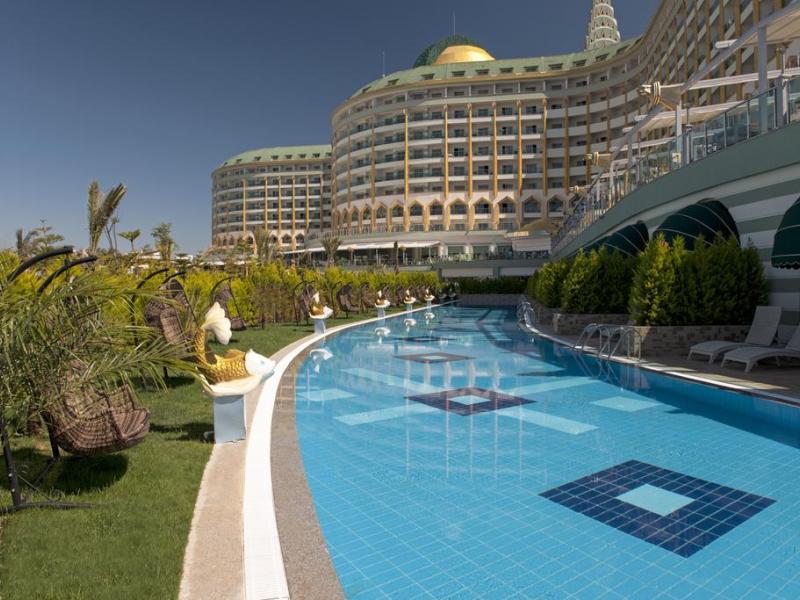 Delphin Imperial Lara