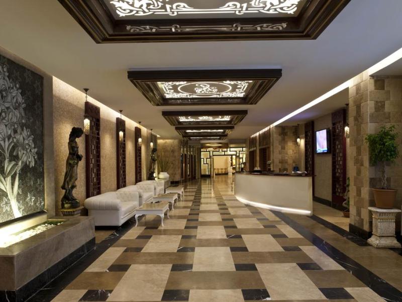 Delphin Imperial Lara