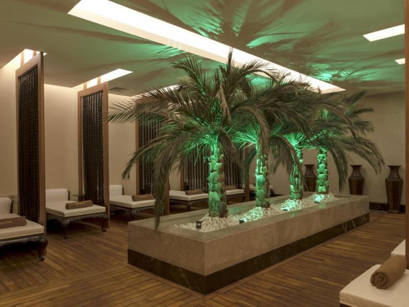 Delphin Imperial Lara