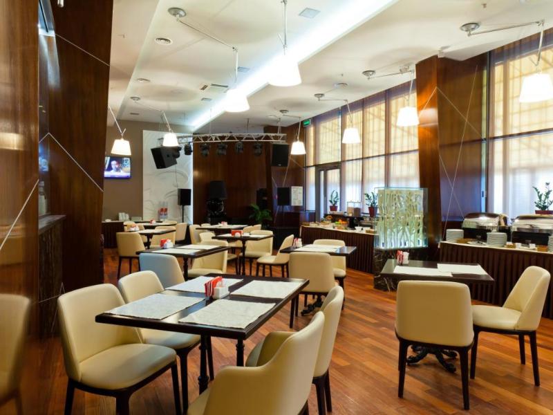 East Gate Hotel