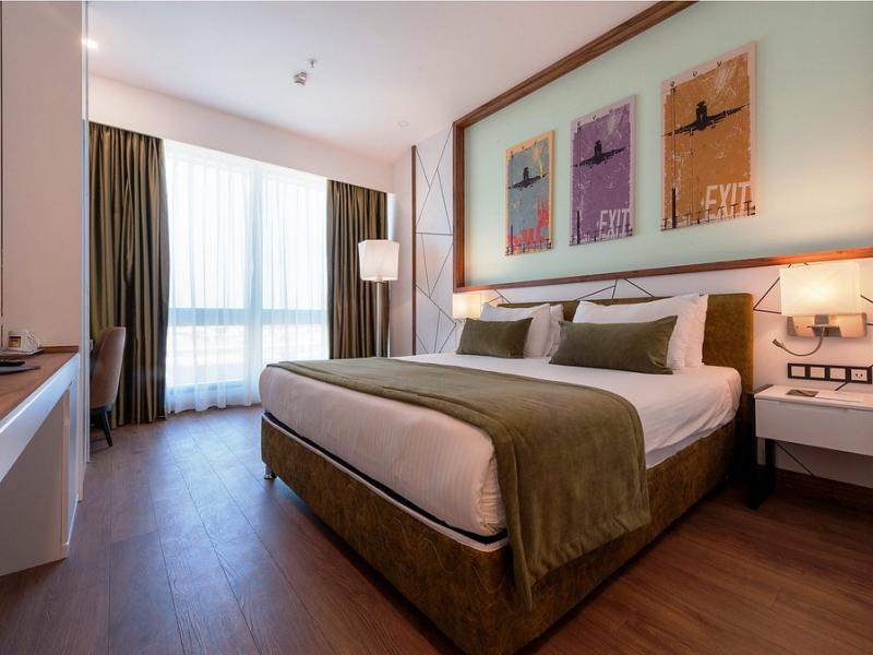 ISG Airport Hotel