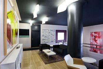 Silken Amara Plaza