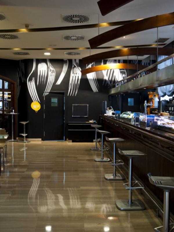 Silken Amara Plaza
