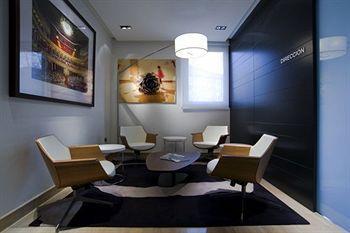 Silken Amara Plaza
