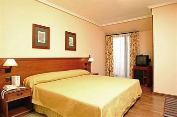 Tryp Segovia Los Angeles Comendador Hotel