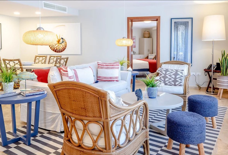 The Bannister Hotel & Yacht Club