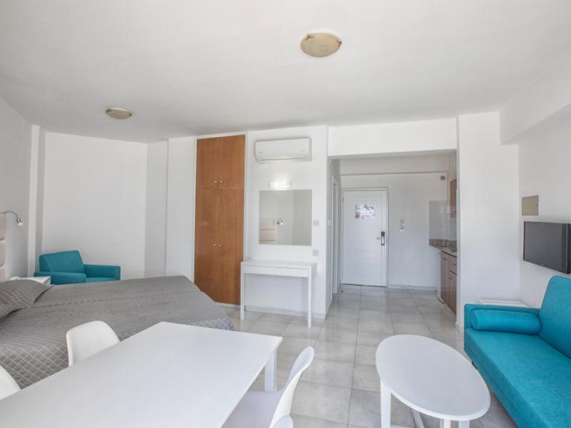 Papantonia Hotel Apartments