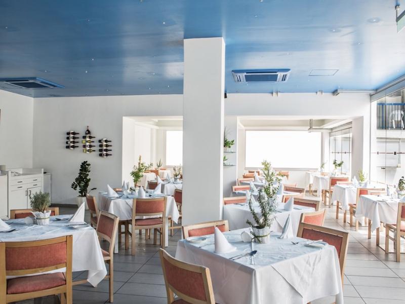 Tsokkos Holiday Apartments