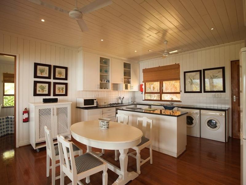 South Point Villas Cerf Island