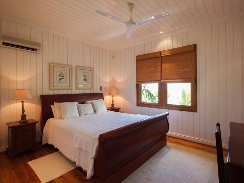 South Point Villas Cerf Island