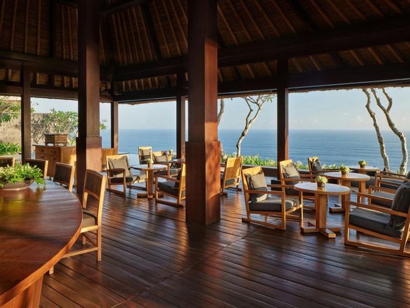 Bulgari Hotels & Resorts