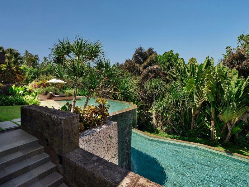 Bulgari Hotels & Resorts