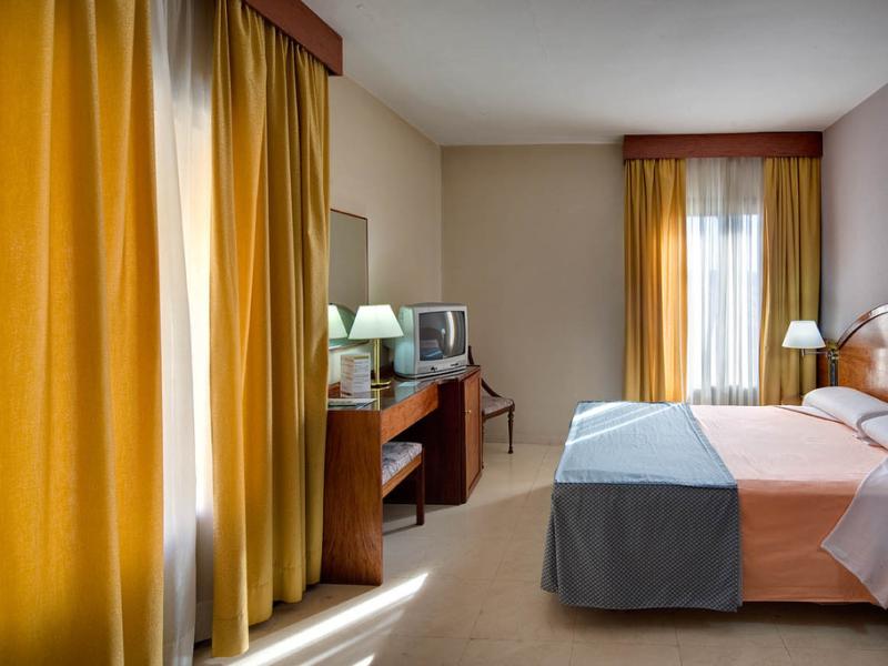 Hotel Reina Cristina 