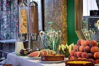 Hotel Reina Cristina 