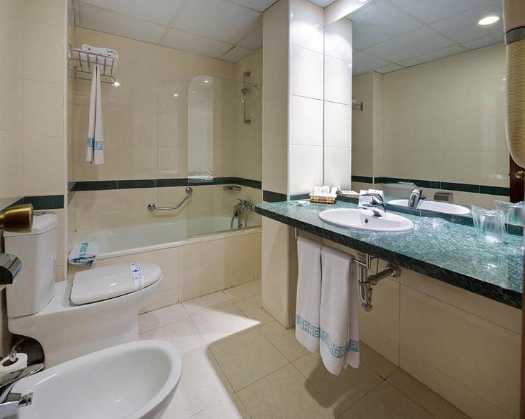 Hotel Reina Cristina 