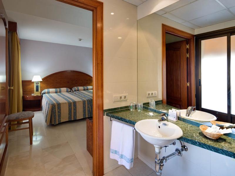 Hotel Reina Cristina 