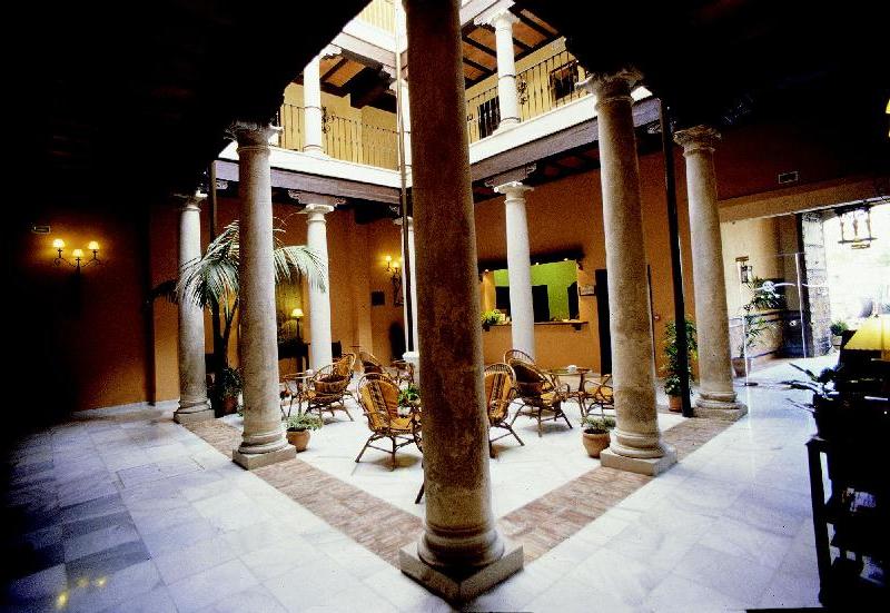 Hotel Maria de Molina