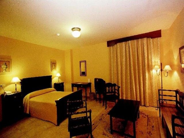Hotel Maria de Molina