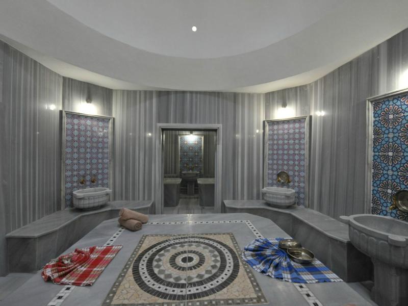 Elegance Resort Hotel