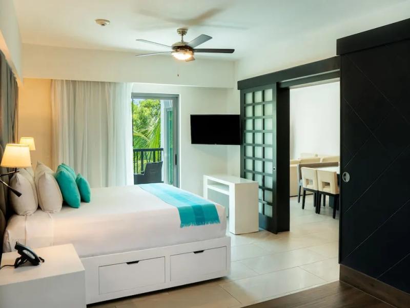 The Fives Beach Hotel & Residences