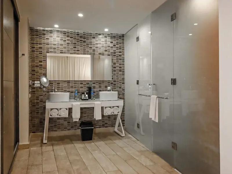 The Fives Beach Hotel & Residences