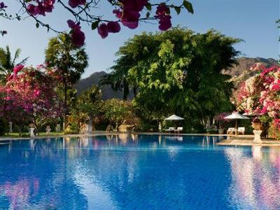Matahari Beach Resort & Spa