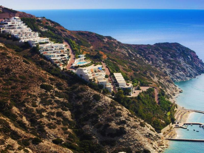 Theseus Beach Village