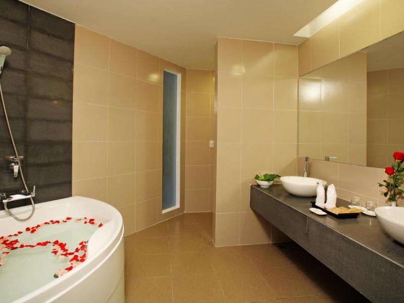 MANA Beach Resort Muine