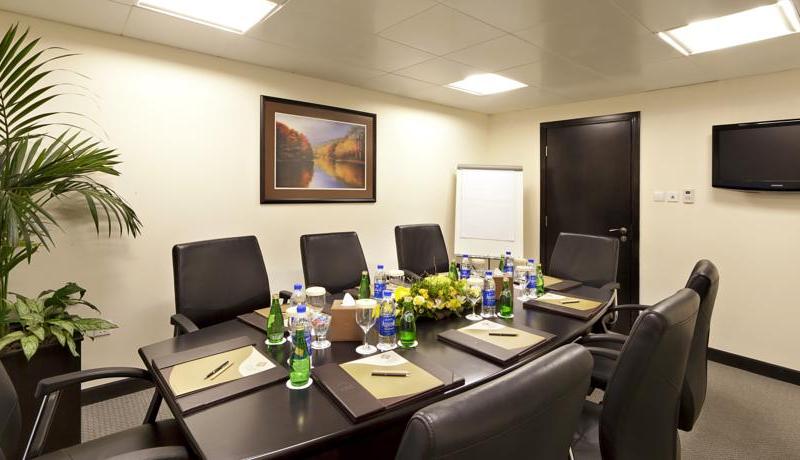 Al Manzel Hotel Apartments