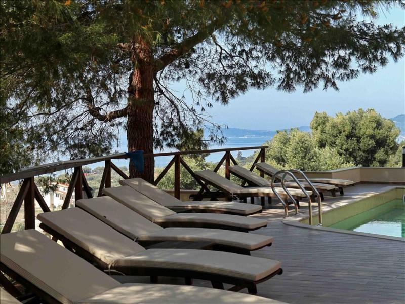 Greek Pride Cronwell Rahoni