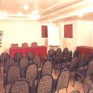 Woodbridge Hotel