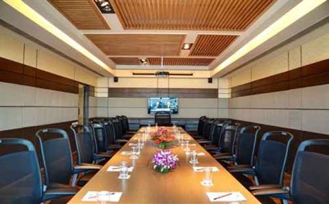 Fortune Select Metropolitan