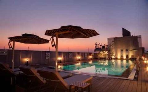 Fortune Select Metropolitan