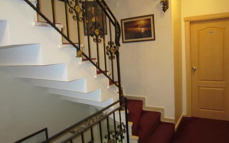 Apex Hotel