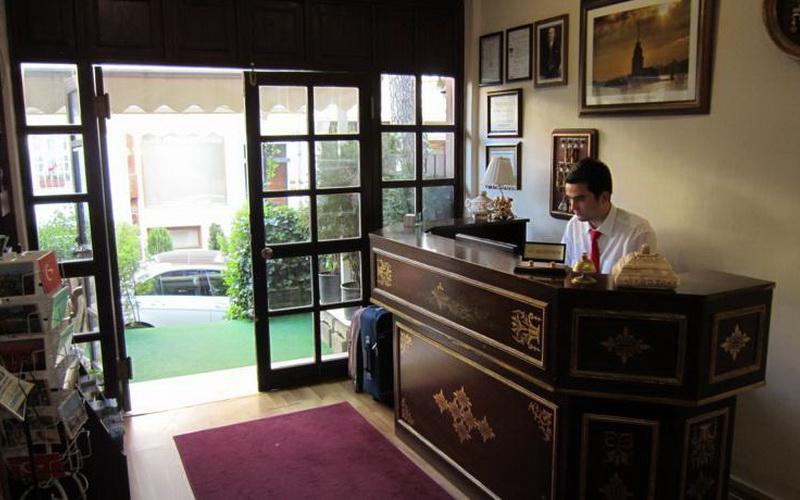 Apex Hotel