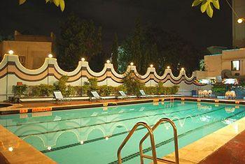 Breeze Residency