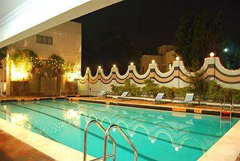 Breeze Residency