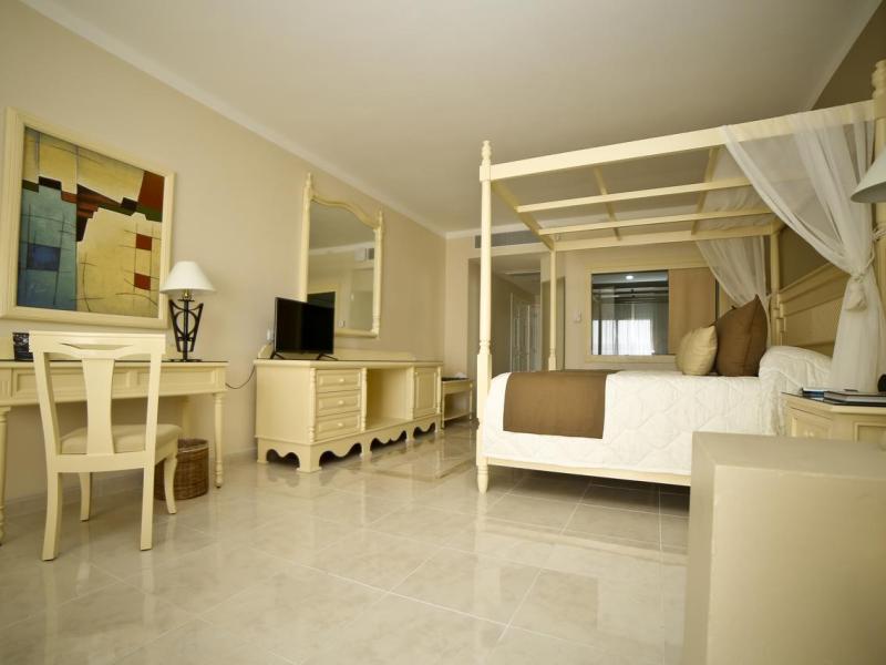 Luxury Bahia Principe Akumal